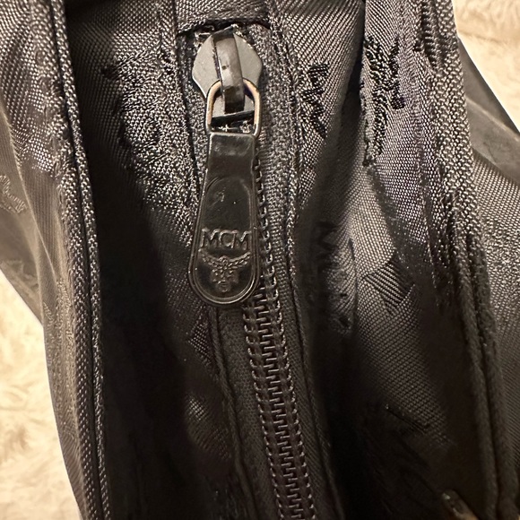 MCM canvas tote - Picture 5 of 16